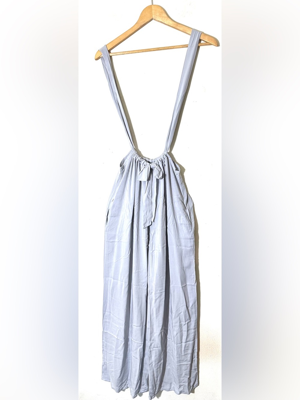 Zenana Tie Back Light Grey Suspender Jumpsuit pockets - lightweight Sz Large - Picture 3 of 4
